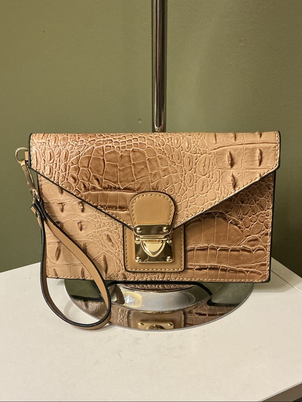 Croc-Embossed Tan Faux Leather Wristlet Clutch with Detachable Strap